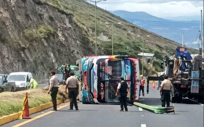 Accidente de tránsito en la vía Calderón – Guayllabamba: Un llamado a la seguridad vial