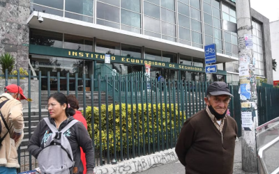 Con reforma al IESS se corta inequidad entre quienes aportan décadas y quienes aplican ‘viveza criolla’ de aportar pocos años con sueldo alto para asegurar buena pensión jubilar.