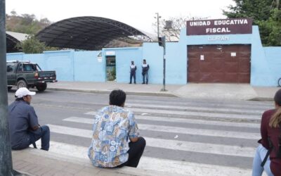 Gobierno dispone clases a distancia en 34 unidades educativas fiscales de Durán.