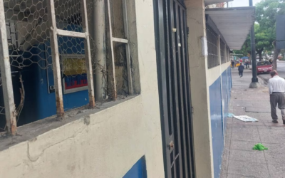 ‘No queremos que nuestros niños estén en medio de una pelea entre delincuentes, prefiero que pierdan el año’: temor por amenazas a planteles.