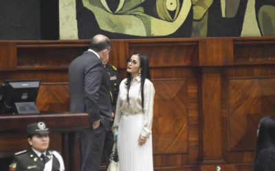 Apoyo político a favor de Diana Salazar mide fuerzas en la Asamblea Nacional frente a juicio político.