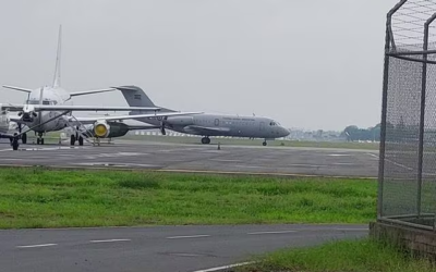 Avión de la Fuerza Aérea Argentina llega a Guayaquil tras deportación de familiares de alias ‘Fito’