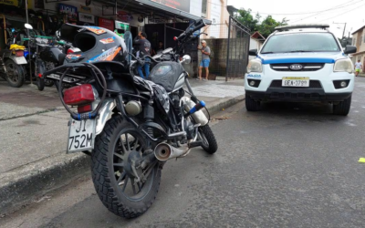 Antisocial fue herido por policías luego de robar motocicleta en Bastión Popular.