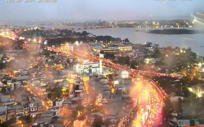 Hasta dos horas tomó retorno a casa tras lluvia en sectores de Guayaquil.