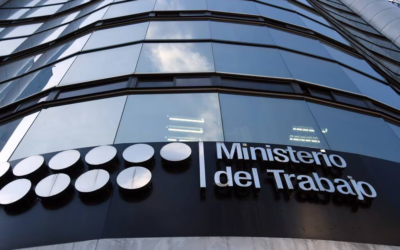 Acuerdo fija el techo para las remuneraciones en el sector público por debajo de $ 5.072, nadie puede ganar igual o más que el presidente de la República.
