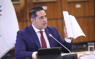 Ronny Aleaga anuncia que se desafiliará del Movimiento Revolución Ciudadana.